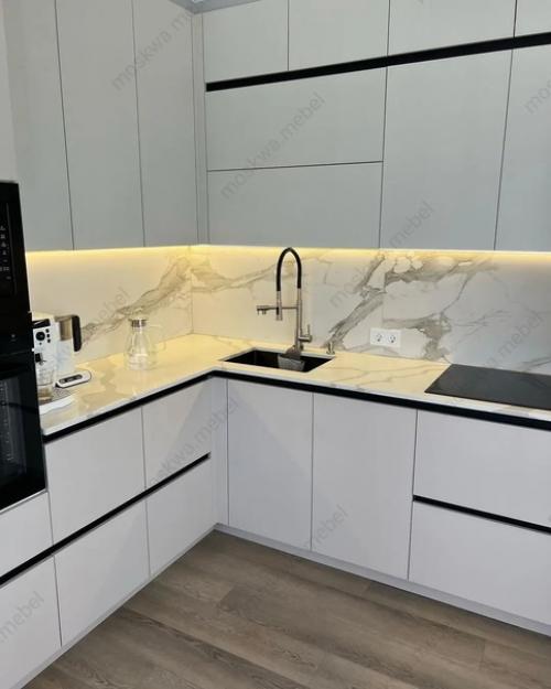 Кухня сразу после монтажа. 02