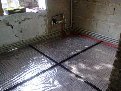 Монтаж водяного теплого пола из сшитого полиэтилена. 04