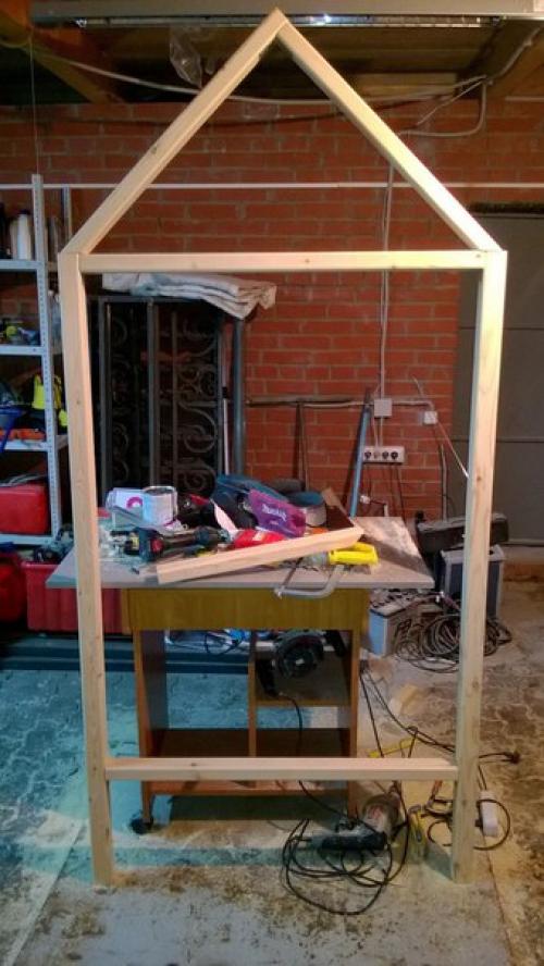 Кровать своими руками для дочери. 05