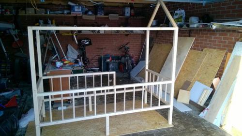 Кровать своими руками для дочери. 03