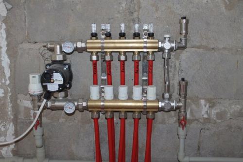 Монтаж водяного теплого пола из сшитого полиэтилена. 02