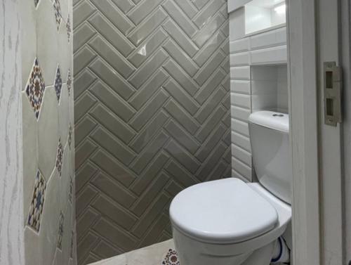 Евроремонт, двушка, почти 60 кв. 09