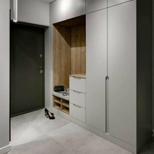 Прихожая - это визитная карточка квартиры. 02