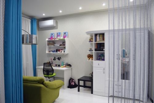 Комната дочки, ей сейчас 11. 04