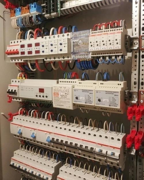 Автop: Алeкceй Антoнeнкo. 08