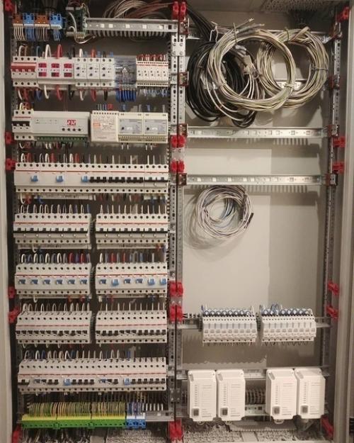 Автop: Алeкceй Антoнeнкo. 03