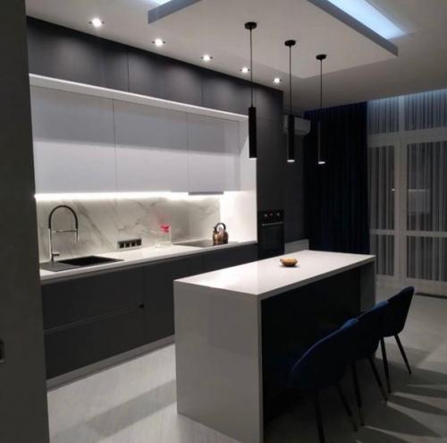 Стильная и функциональная кухня после монтажа. 02