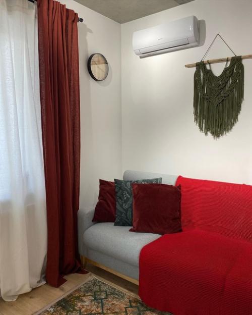 Школа ремонта.  Студия 23 кв. 04