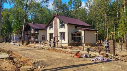 Строили с мая по сентябрь. 05