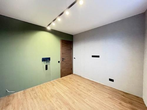 Подготовили под продажу двухуровневая евро 3 к квартира. 06