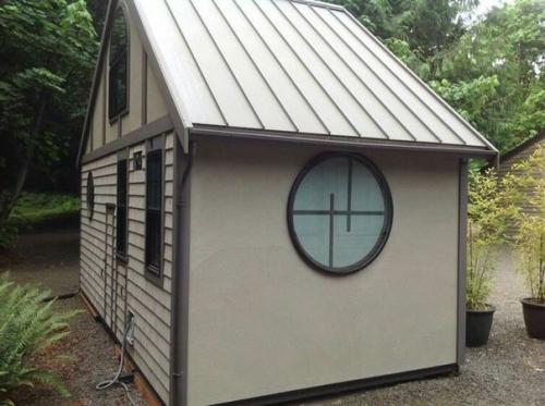 Площадь этого дома всего 18 м? 08