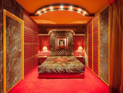 Площадь квартир - 210 кв. 07