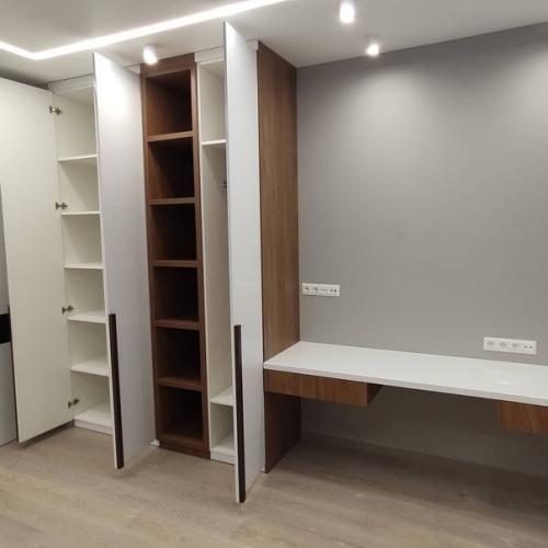 Встроенная мебель в спальню на заказ. 07