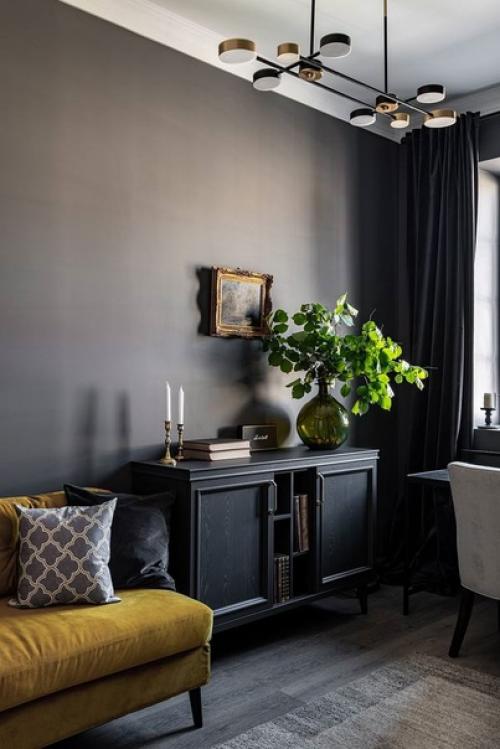 Много зеркал и обои на потолке! 05