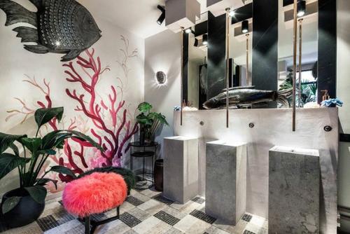 Неожиданные решения в дизайне ванной комнаты от Blanca Hevia. 02