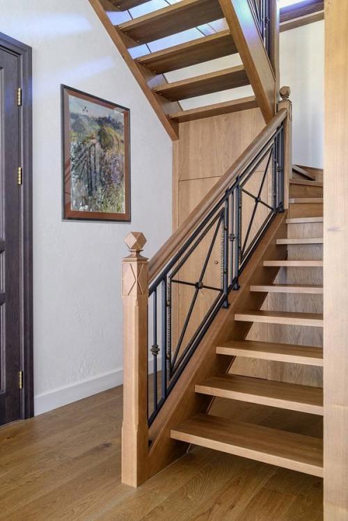 Этот дом стал воплощением комфорта, тепла и индивидуальности. 03