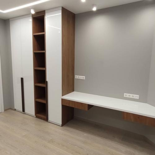 Встроенная мебель в спальню на заказ. 01