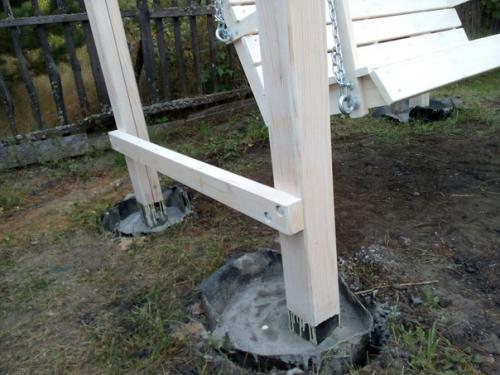 Как же приятно посидеть, покачаться на качели после трудного дня! 02