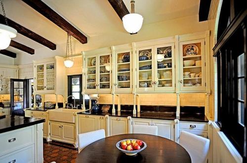 Особняк звезды голливудских боевиков Джеймса стэтхэма: большое поместье в средиземноморском стиле расположено в аутпост - истейтсе, лос-анжелес. 02