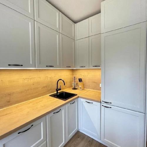 Вот такая красота сразу же после капитального ремонта получилась. 02