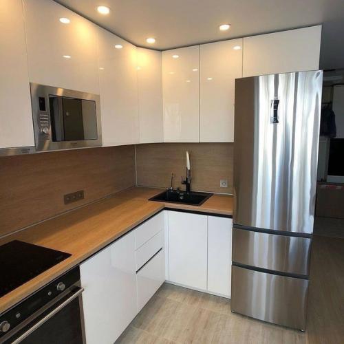 Кухня небольшая, поэтому выжал из нее максимум. 04