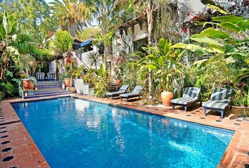 Особняк звезды голливудских боевиков Джеймса стэтхэма: большое поместье в средиземноморском стиле расположено в аутпост - истейтсе, лос-анжелес. 01