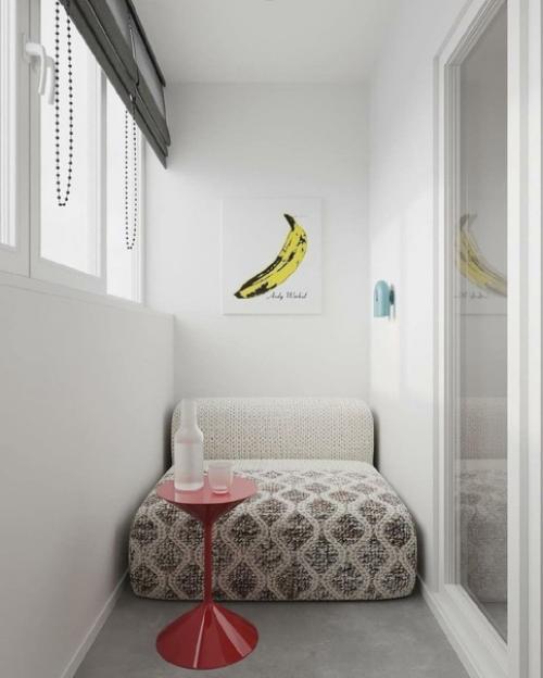 Многие люди склонны превращать такое место в своего рода кладовку, где хранятся велосипеды, старые журналы и прочий хлам. 04