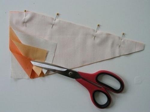 Сделай сам!  Мы делаем пуфик в стиле печворк! 02