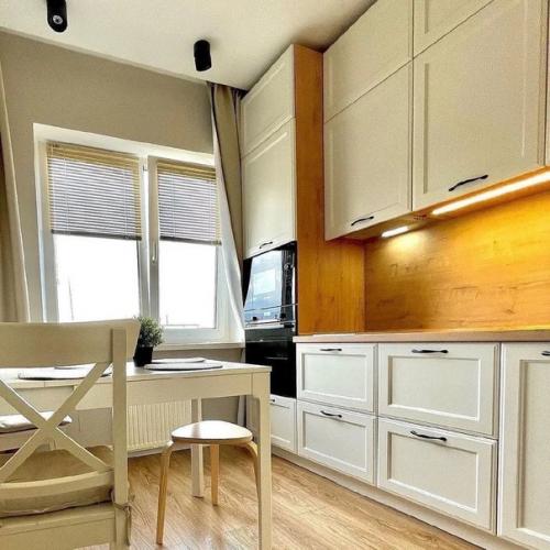 Вот такая красота сразу же после капитального ремонта получилась. 05