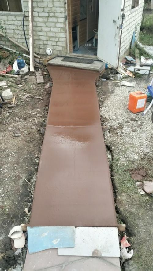 Залили с тестем по участку 30 метров такой дорожки. 04 Залили с тестем по участку 30 метров такой дорожки. 04