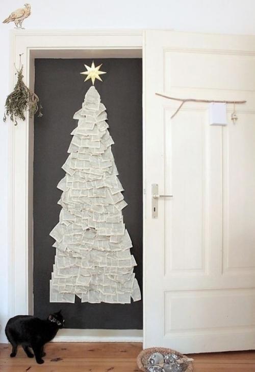 В одной черной - черной комнате, стояла черная - черная елка. 08