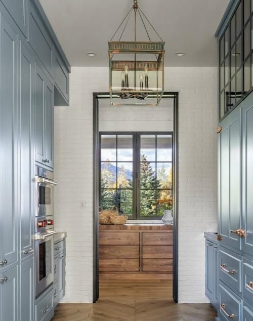 Это пространство, где каждый уголок дышит жизнью и радостью. 07