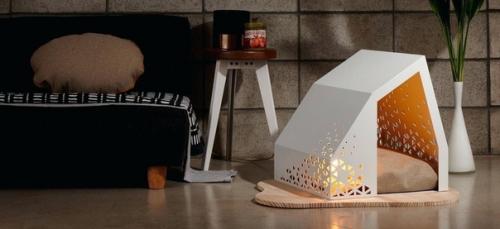 Заботливые хозяева делают все, чтобы порадовать своих питомцев. 01