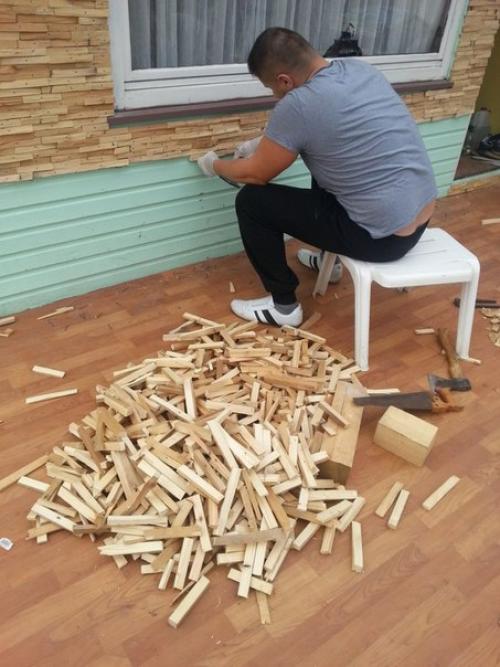 Вашему вниманию наше воплощение идеи отделки стены деревянной мозаикой. 06