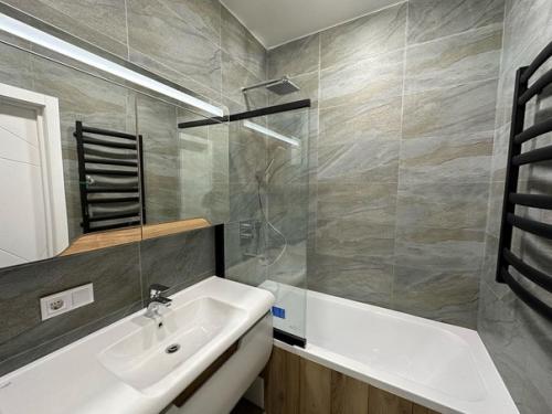 Очередной капитальный ремонт под продажу окончен. 04