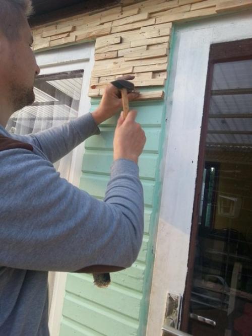 Вашему вниманию наше воплощение идеи отделки стены деревянной мозаикой. 03