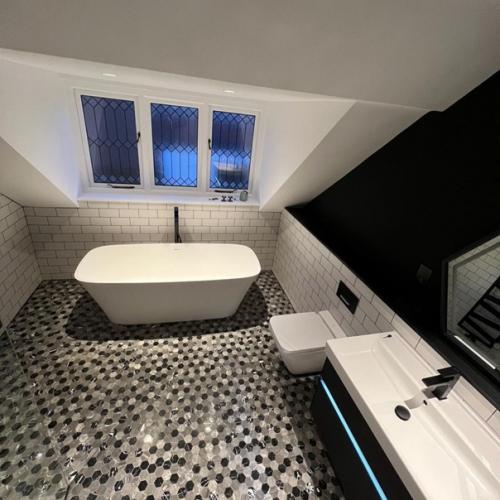 Санузел готов.  Работа велась по дизайн - проекту с авторским надзором. 02