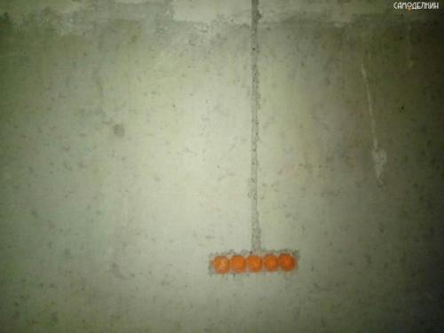 Решил заменить электрику в комнате. 01