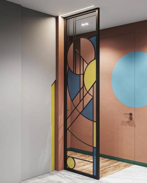 Яркая и красочная прихожая. 01