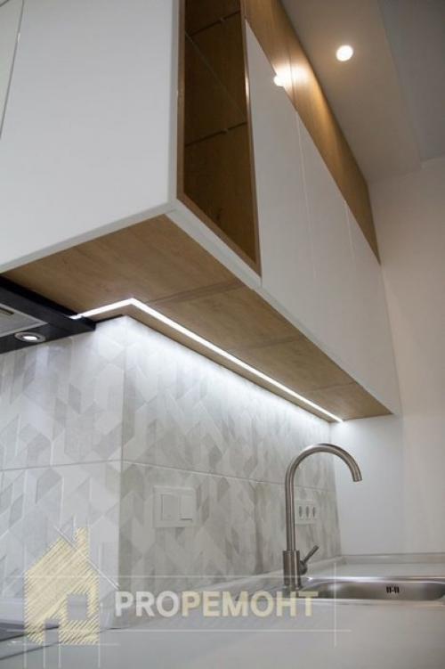 Квартира просторная, очень уютная, светлая, выполнен дизайнерский ремонт. 04