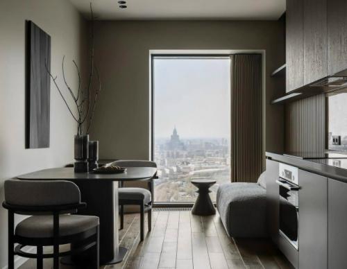 Маленькая квартира на 50-м этаже - и целый мир у ваших окон.

