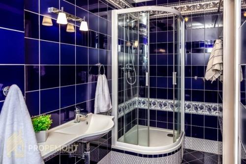 Красивая кухня и очень эффектный санузел после ремонта. 02