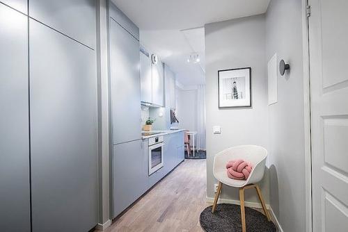 Функциональный дизайн однокомнатной квартиры площадью 25 кв. 06