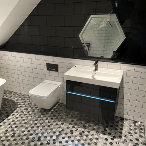 Санузел готов.  Работа велась по дизайн - проекту с авторским надзором. 03