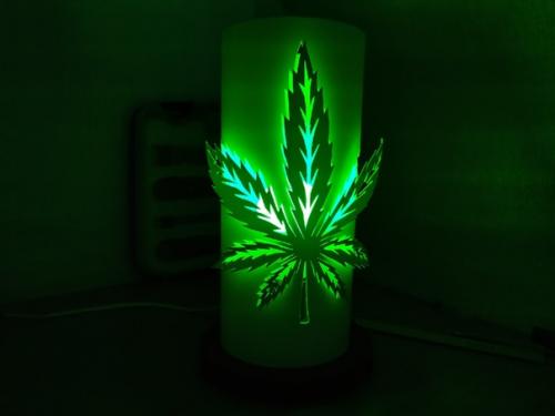 Ночник из пвх трубы на светодиодной лампочке. 02