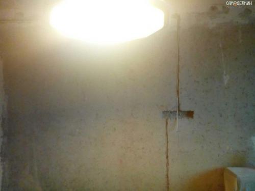 Решил заменить электрику в комнате. 02