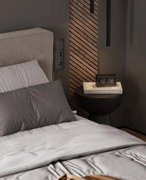 Интерьер спальни отражает стиль и предпочтения владельцев, создавая уютную обстановку для отдыха и релаксации. 03