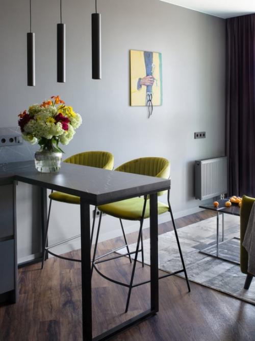 Интерьер квартиры, выполненный в нестандартных цветах. 04