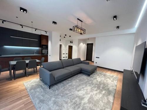 Площадь: 91. 70. 01