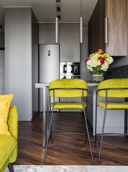 Интерьер квартиры, выполненный в нестандартных цветах. 03